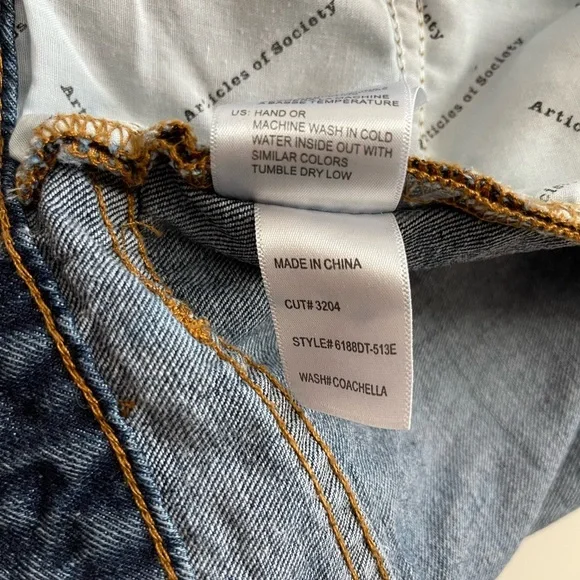 ARTICLES OF SOCIETY Coachella Denim Shorts - Picture 13 of 15